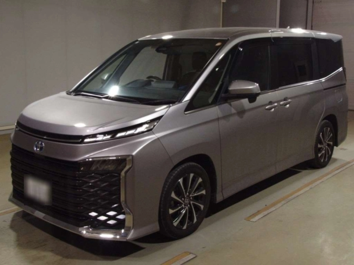 TOYOTA VOXY ZWR90W 2023