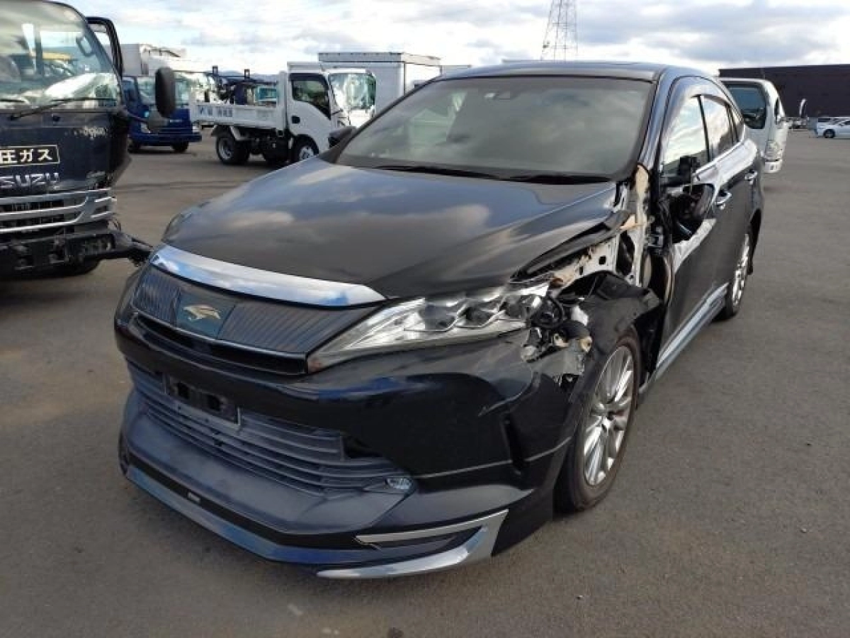 TOYOTA HARRIER ZSU60W 2019