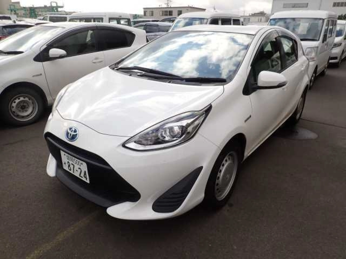 TOYOTA AQUA NHP10 2019