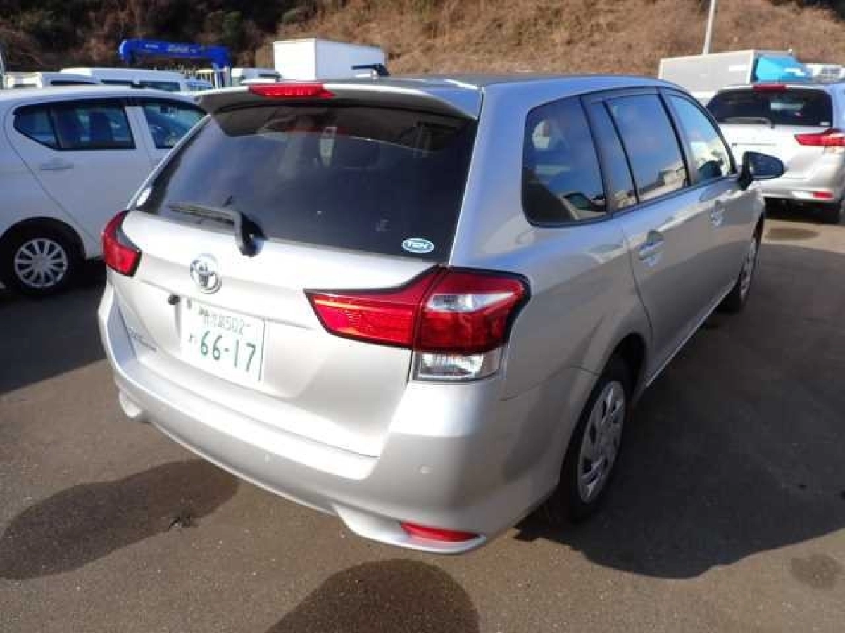 TOYOTA COROLLA FIELDER