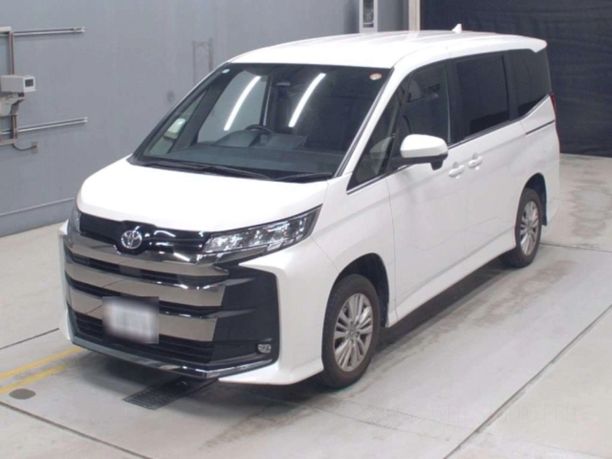 TOYOTA NOAH MZRA95W 2023