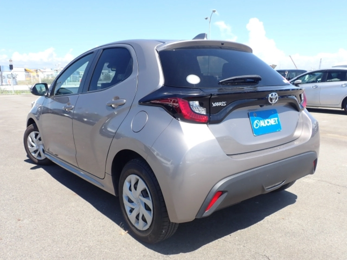 TOYOTA YARIS