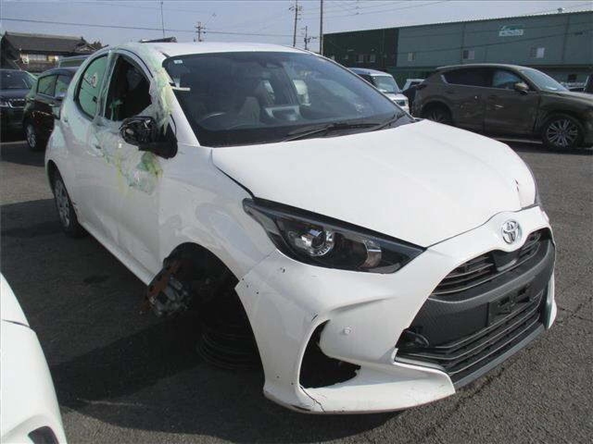 TOYOTA YARIS KSP210 2023