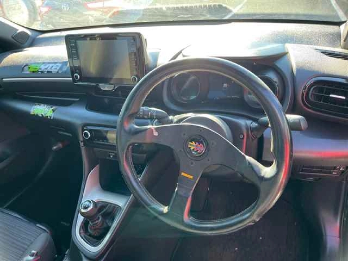 TOYOTA YARIS MXPA10 2020