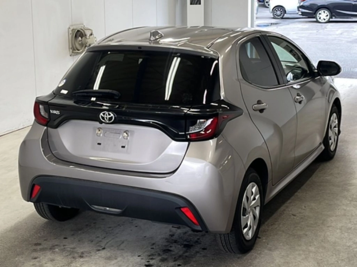 TOYOTA YARIS