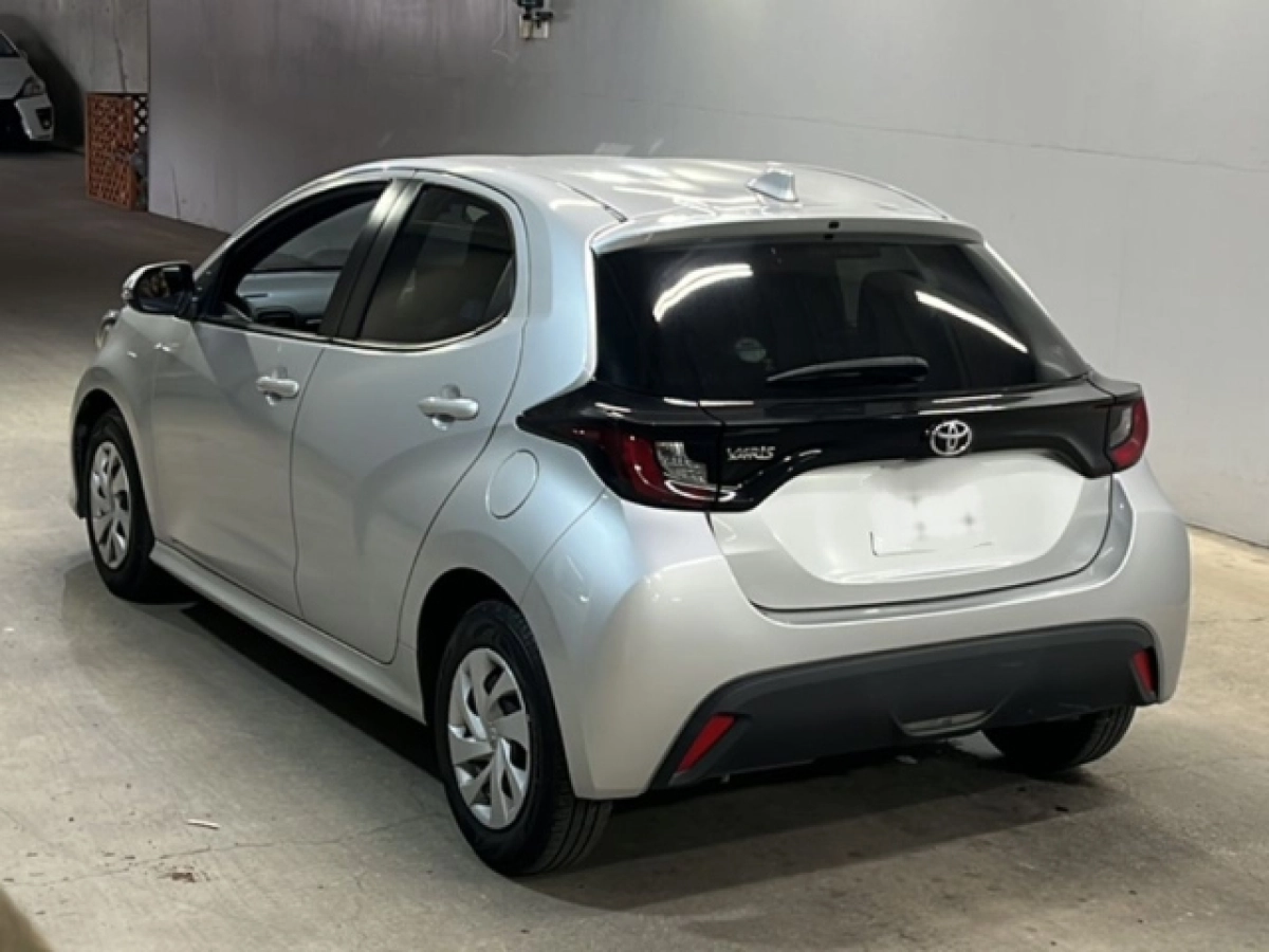 TOYOTA YARIS