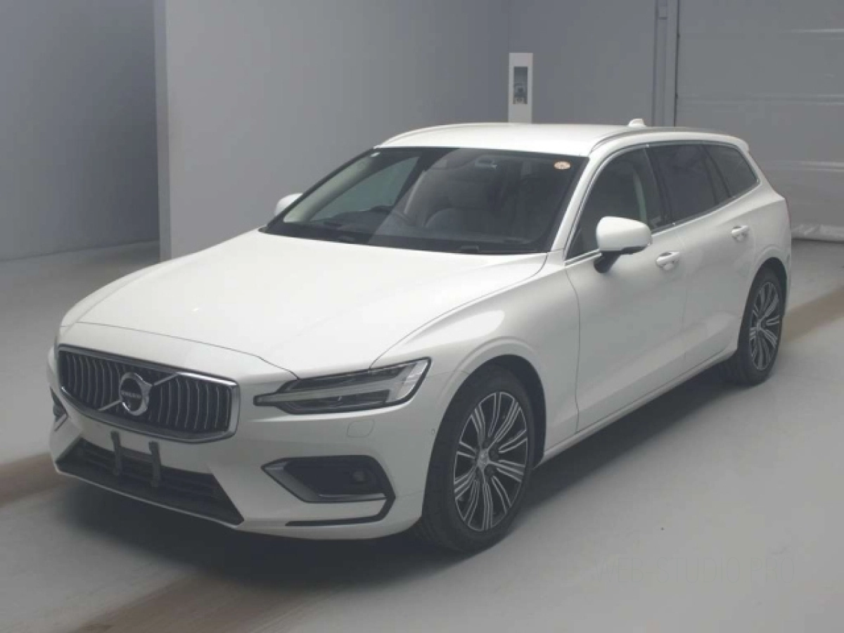 VOLVO V60 ZB420TM 2021