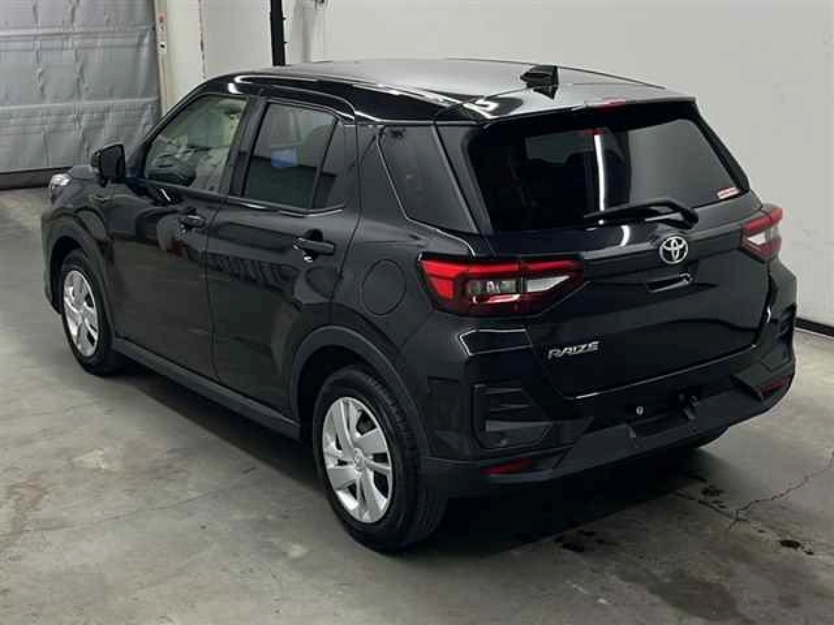 TOYOTA RAIZE