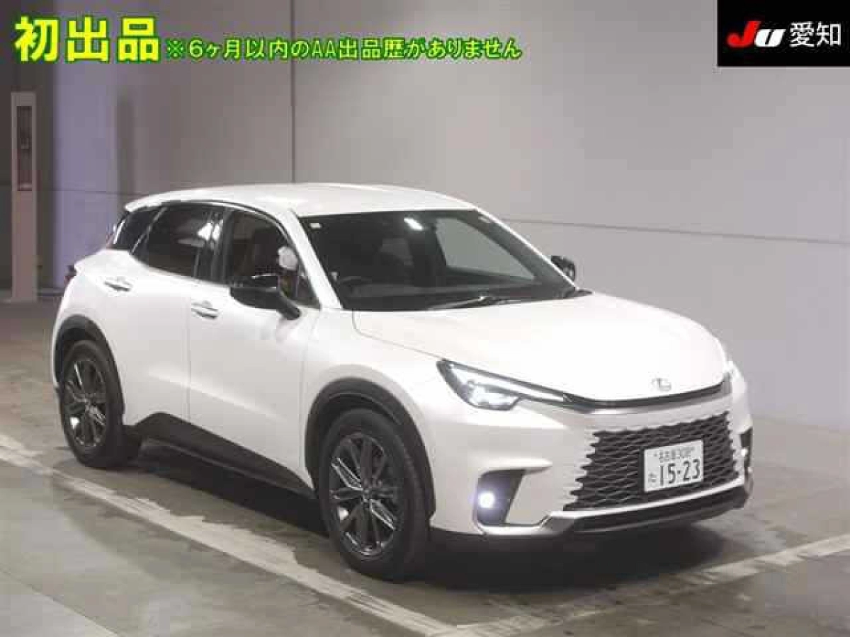 LEXUS LBX MAYH15 2024