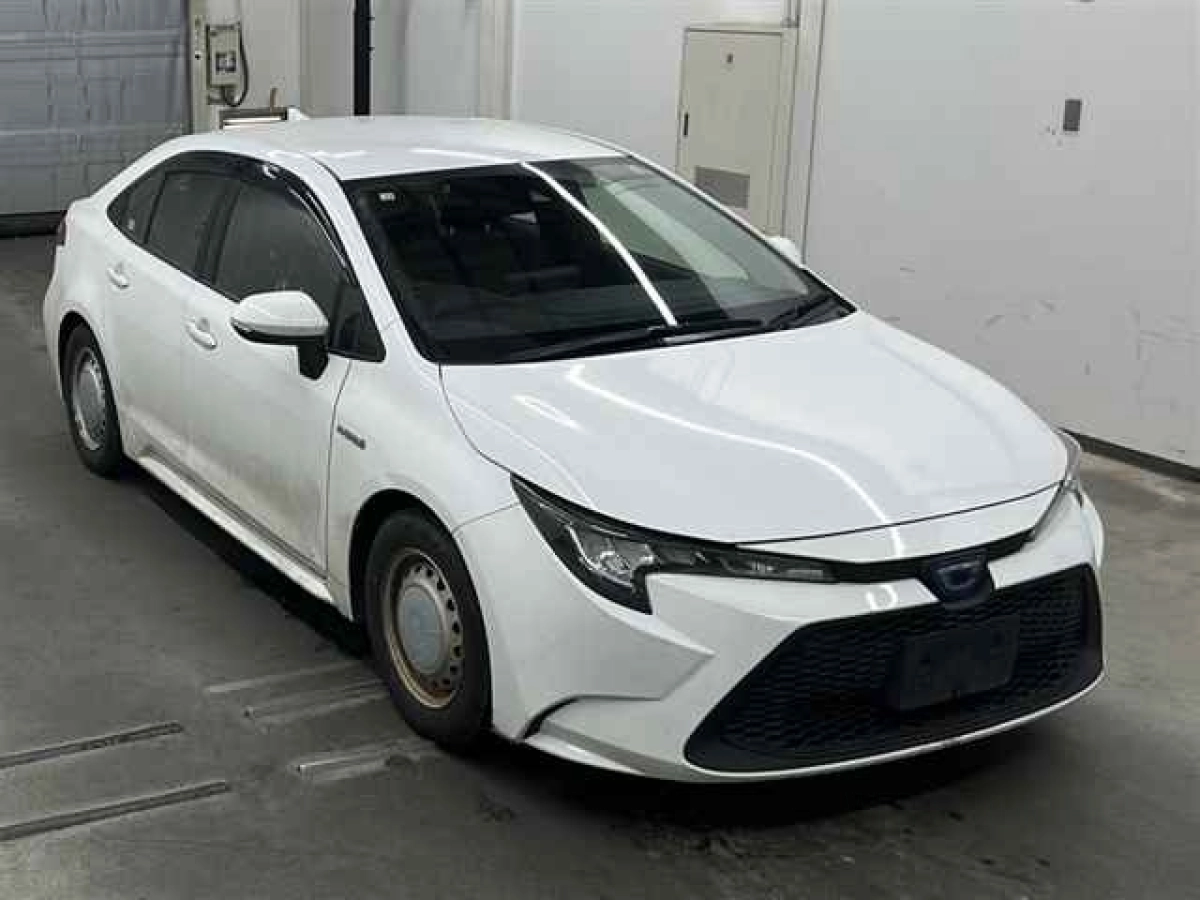 TOYOTA COROLLA ZWE211 2020