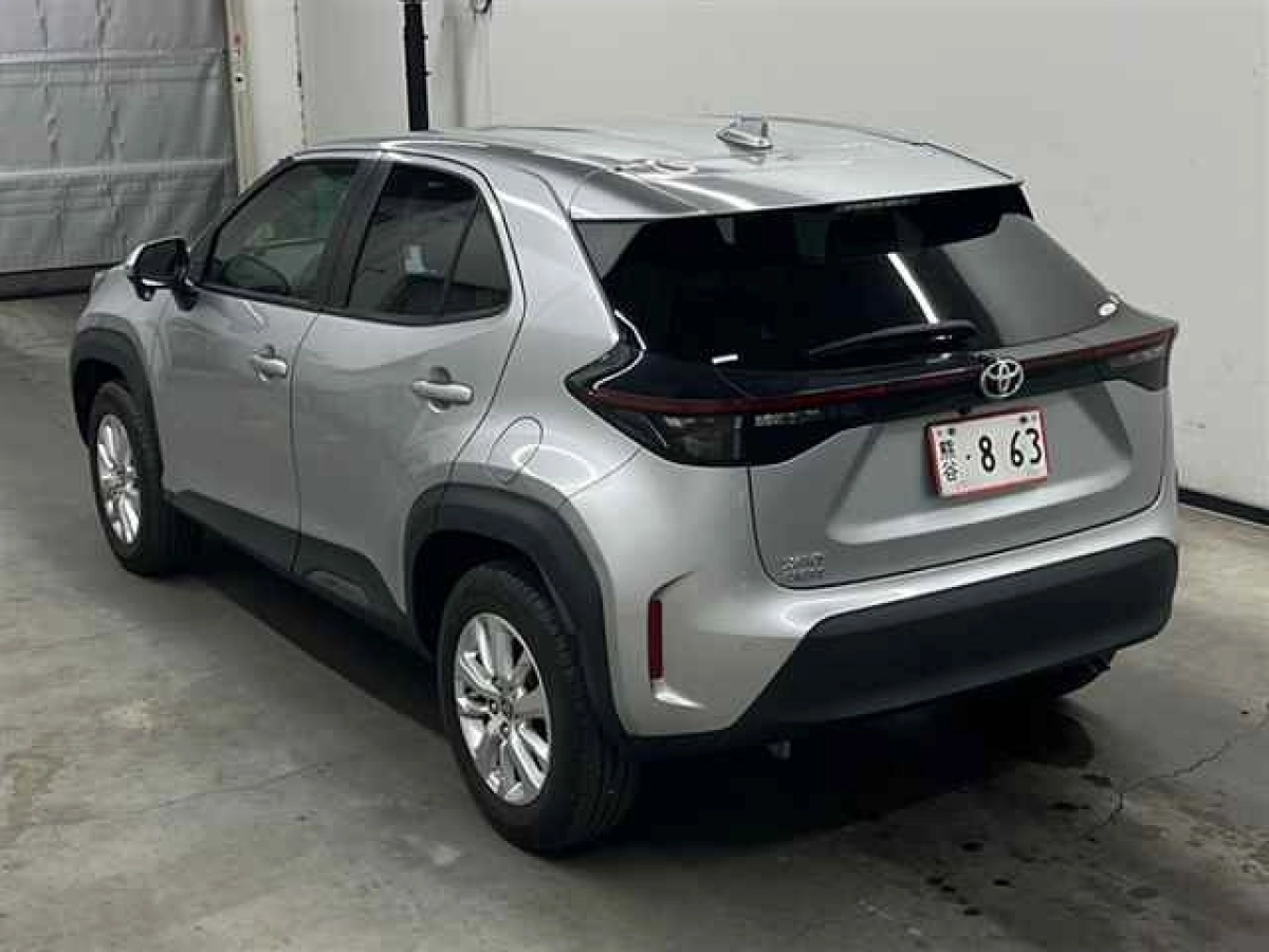 TOYOTA YARIS CROSS