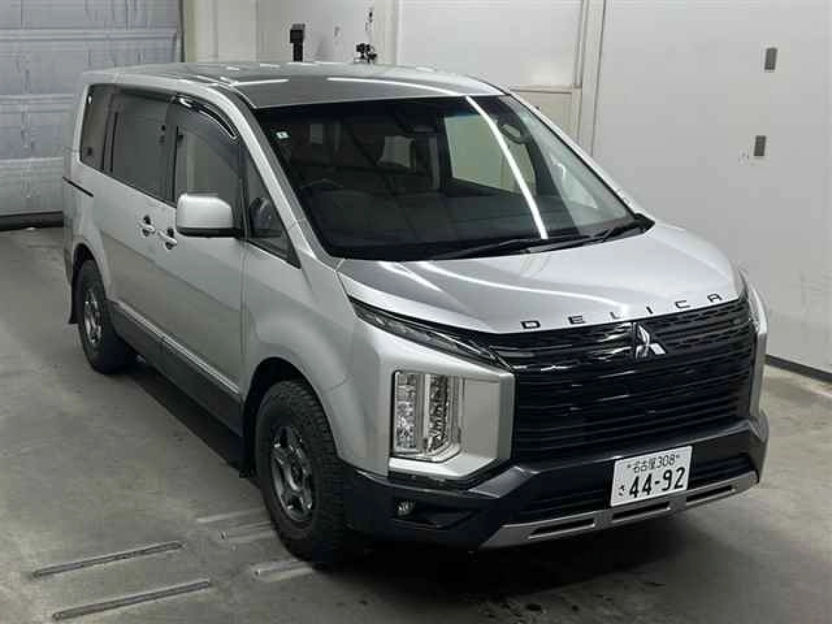 MITSUBISHI DELICA D5 CV1W 2022