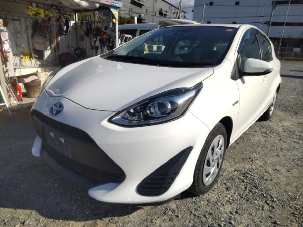 TOYOTA AQUA NHP10 2019
