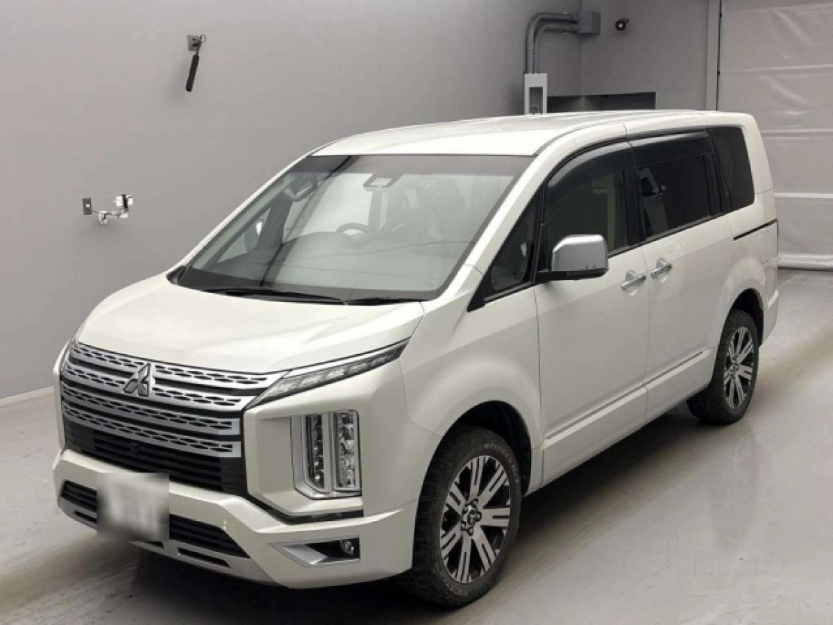 MITSUBISHI DELICA D5 CV1W 2019
