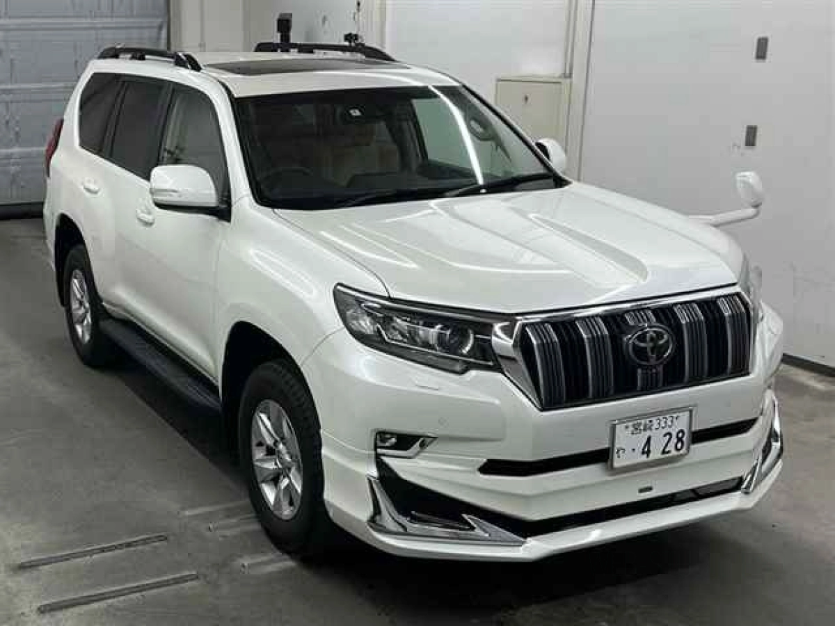 TOYOTA LAND CRUISER PRADO TRJ150W 2022