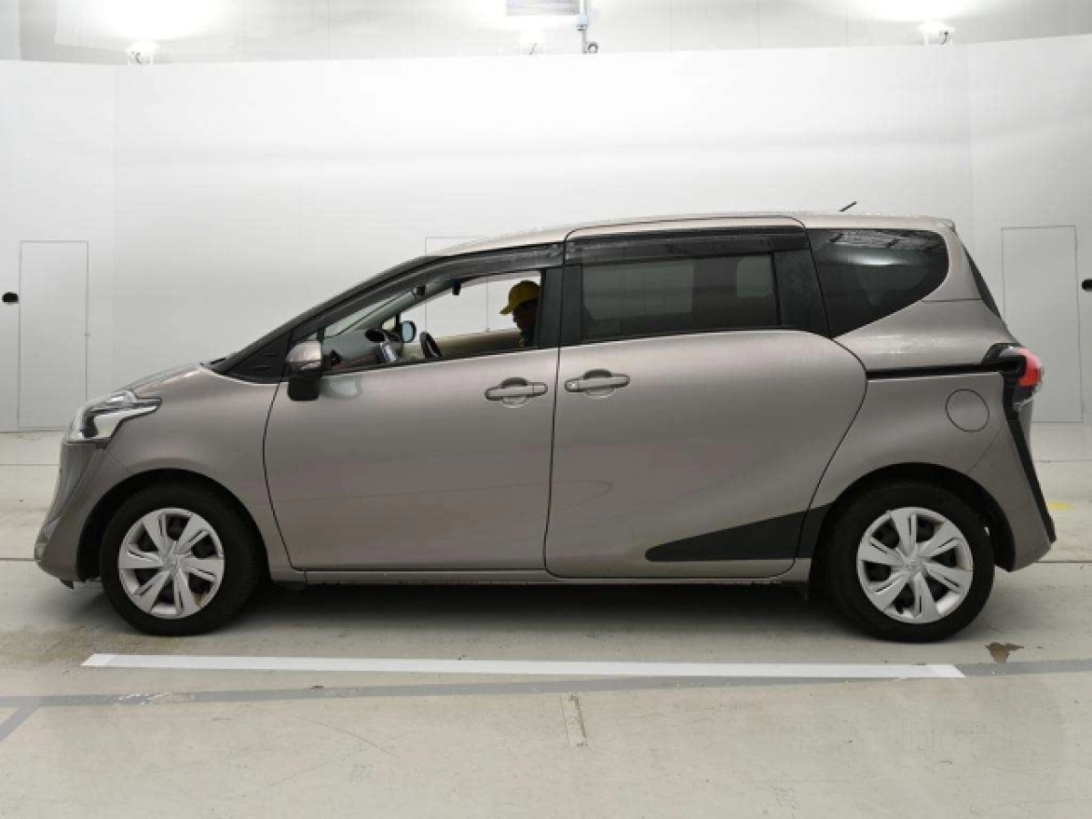 TOYOTA SIENTA NSP170G 2020