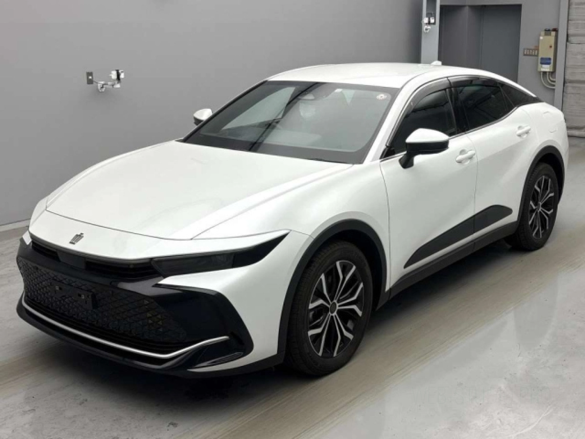 TOYOTA CROWN CROSSOVER AZSH35 2022