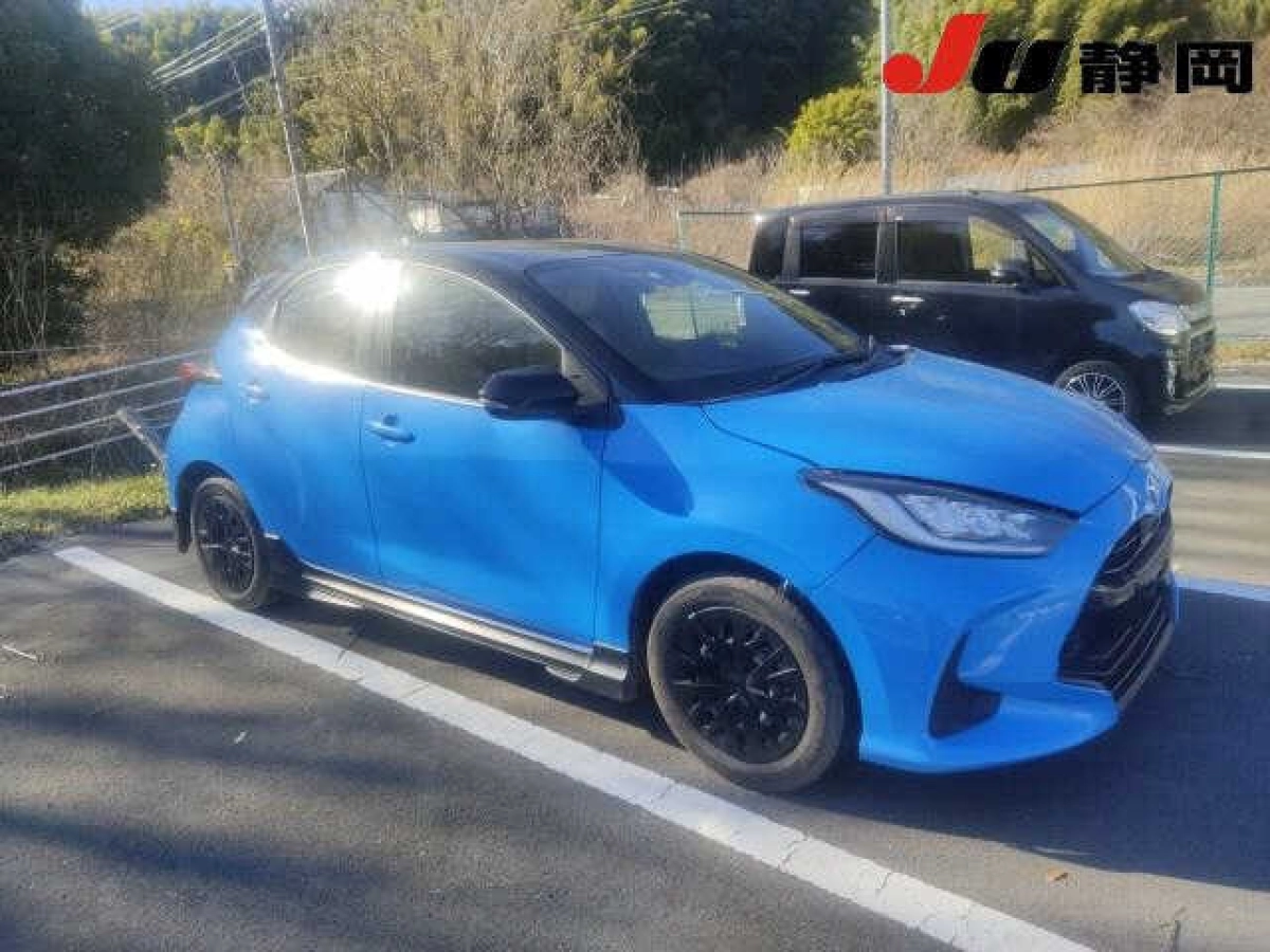 TOYOTA YARIS MXPA10 2023