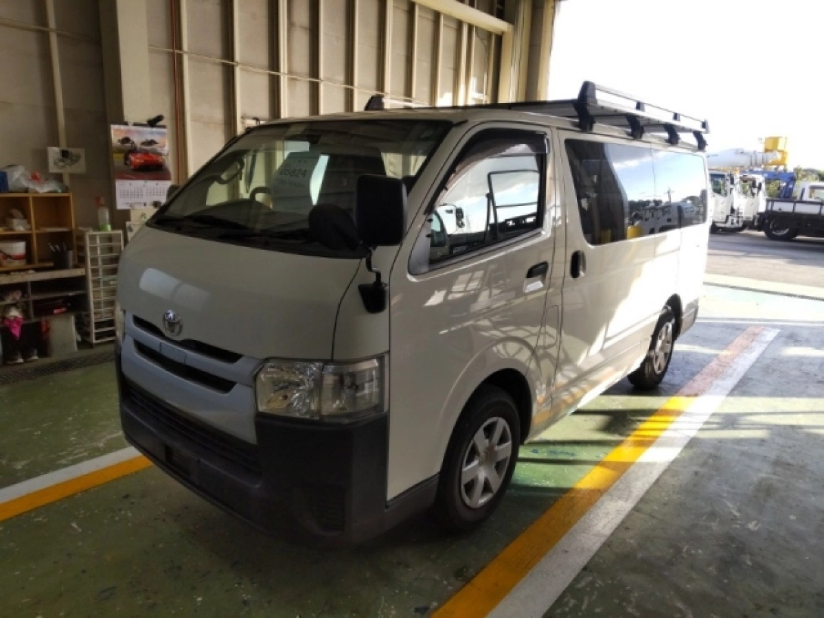 TOYOTA REGIUS ACE VAN TRH200V 2020