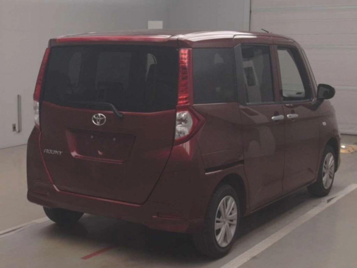 TOYOTA ROOMY