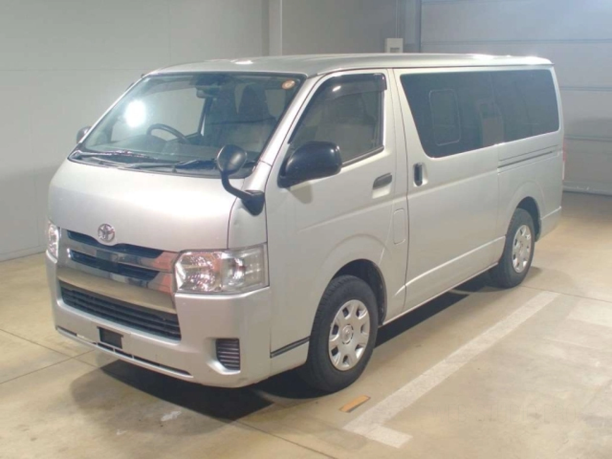 TOYOTA REGIUS ACE VAN