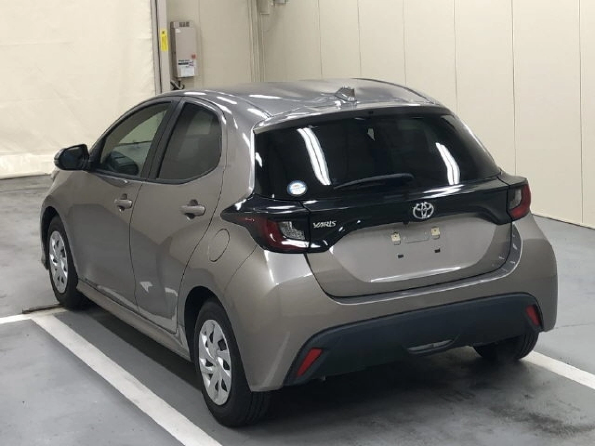 TOYOTA YARIS