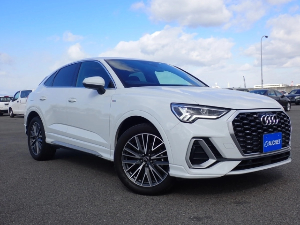 AUDI Q3 F3DFY 2023