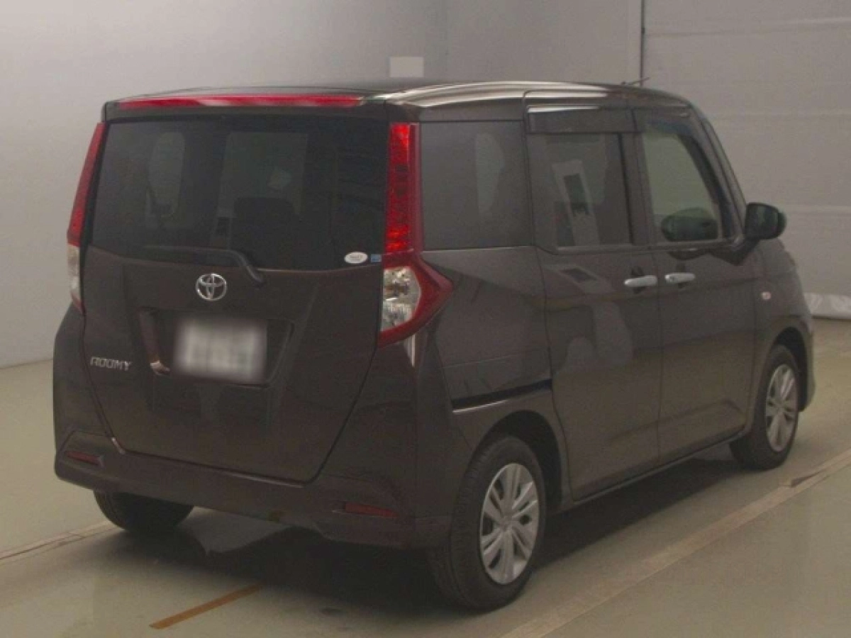 TOYOTA ROOMY