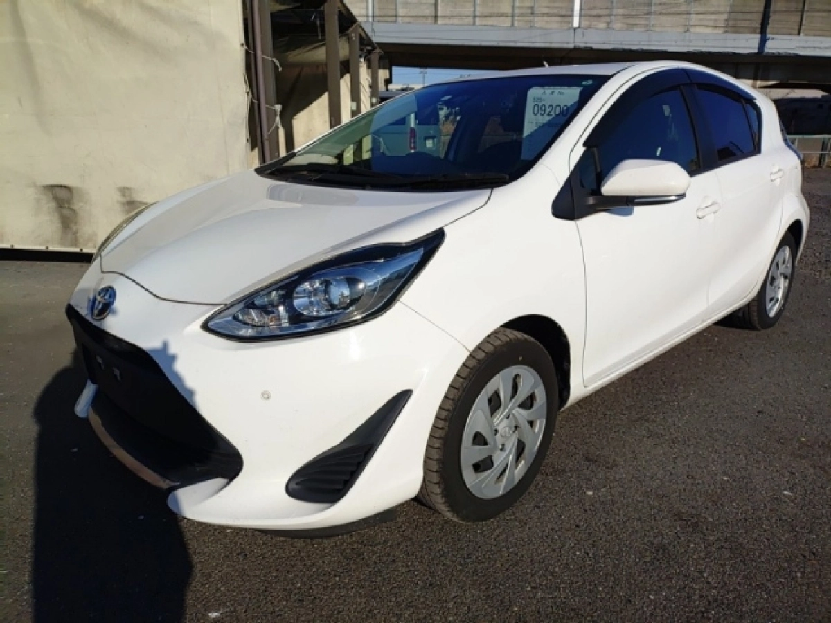 TOYOTA AQUA NHP10 2020