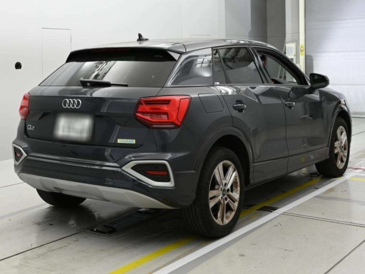 AUDI Q2
