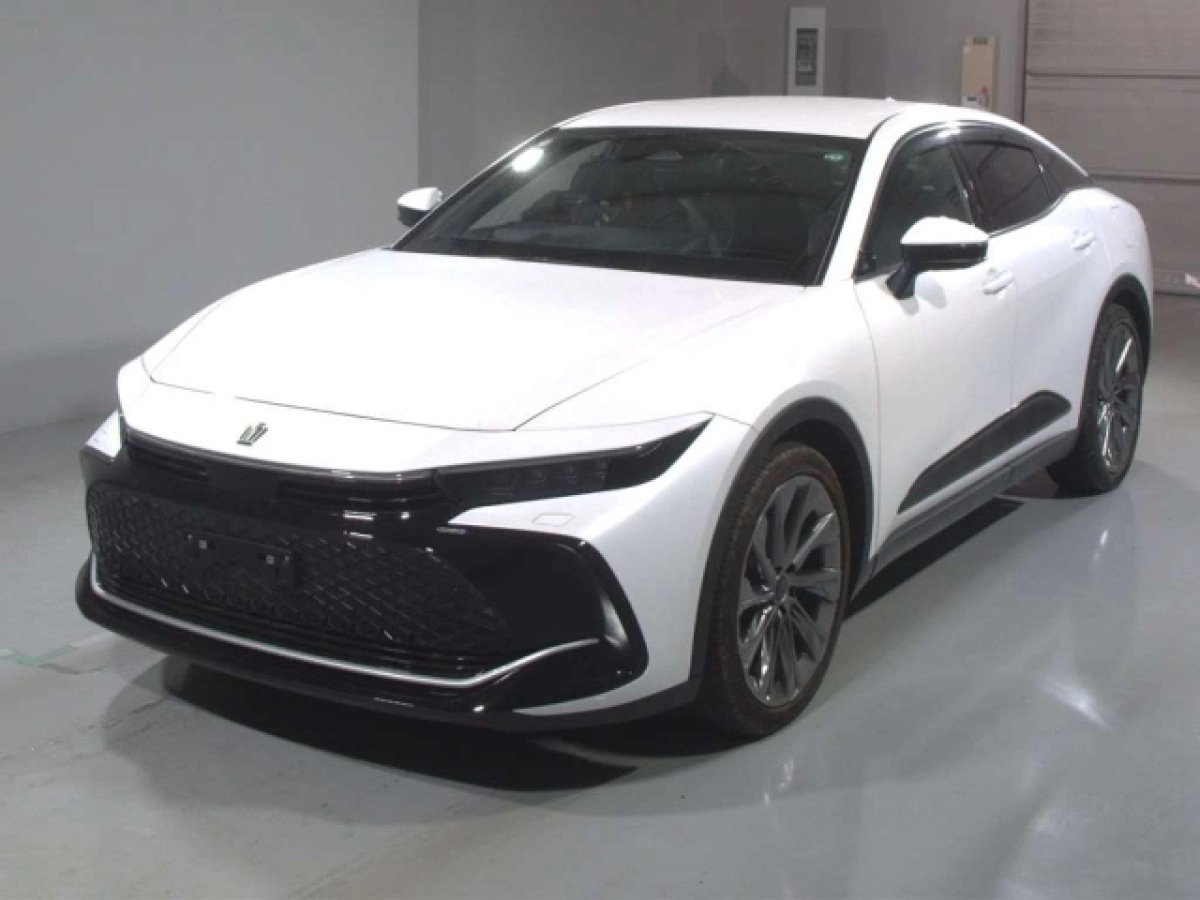 TOYOTA CROWN CROSSOVER AZSH35 2023