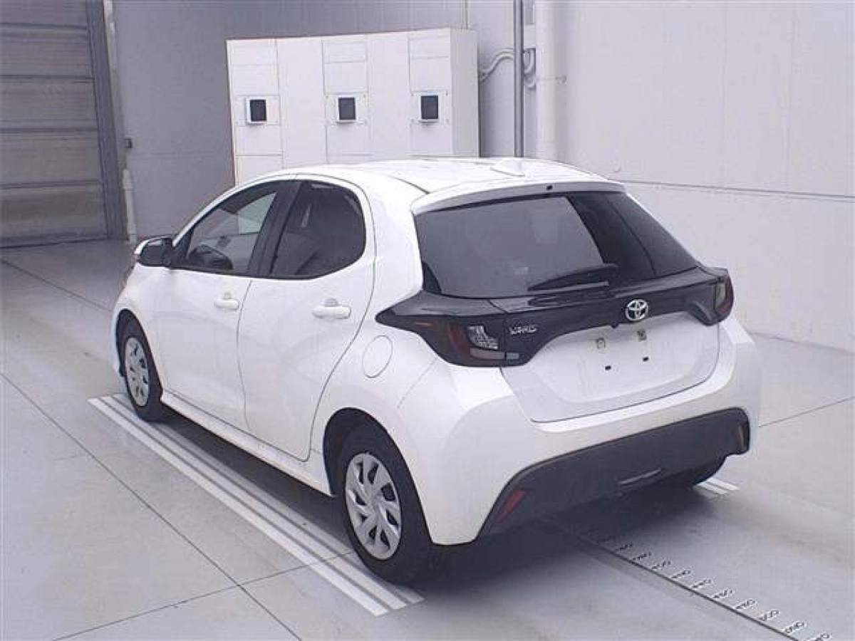 TOYOTA YARIS