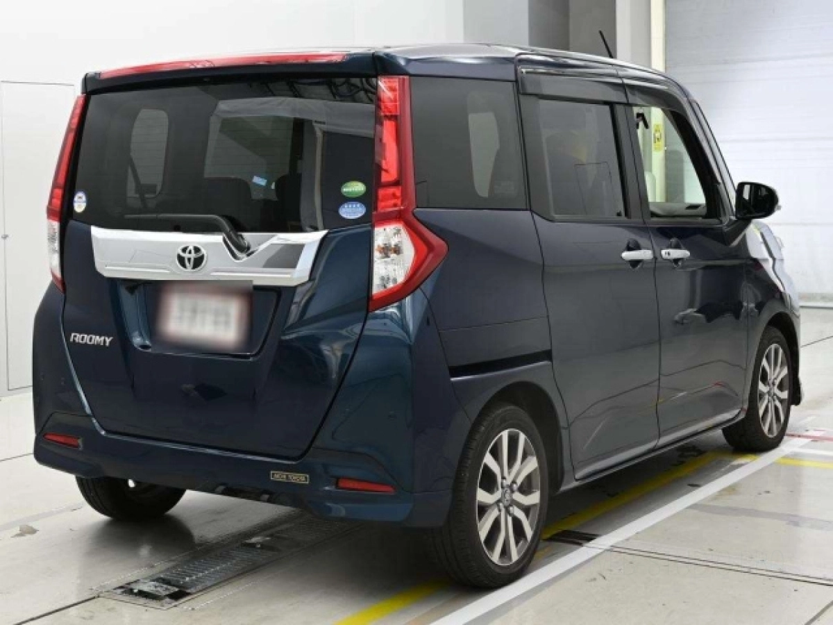 TOYOTA ROOMY