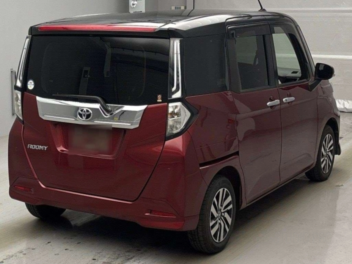 TOYOTA ROOMY