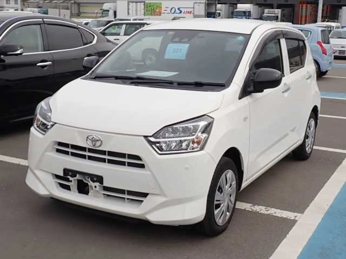 TOYOTA PIXIS EPOCH LA350A 2022