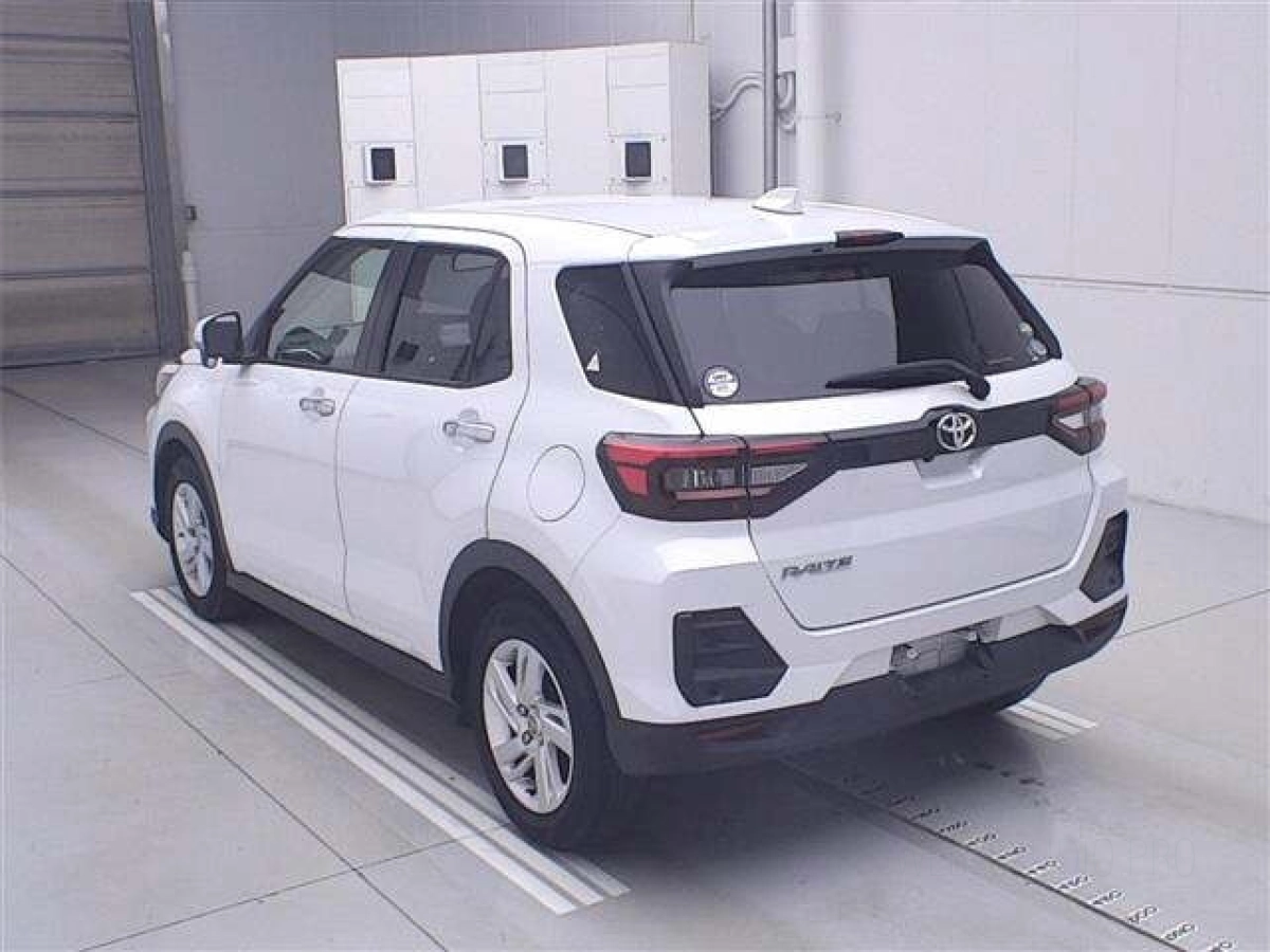 TOYOTA RAIZE