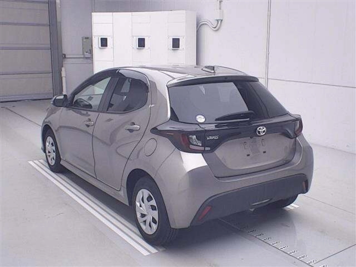 TOYOTA YARIS