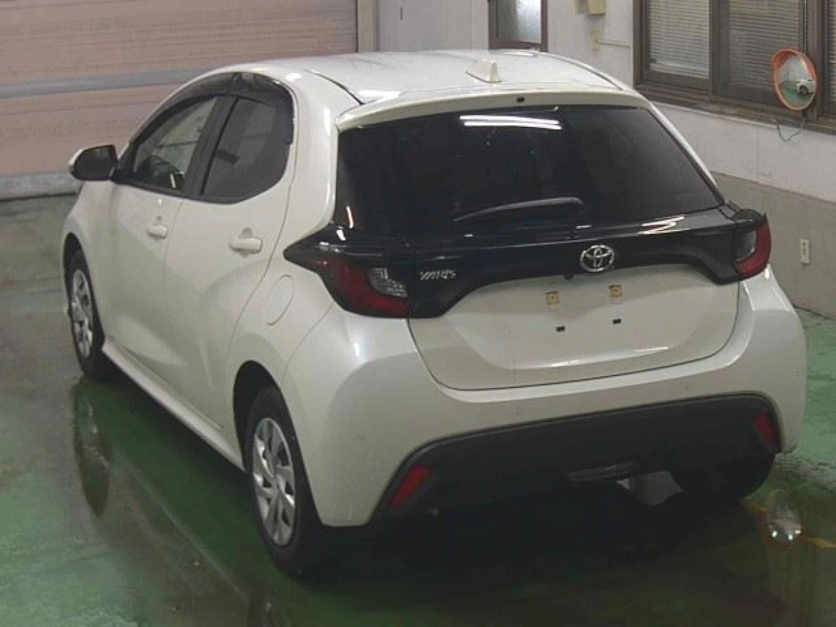 TOYOTA YARIS
