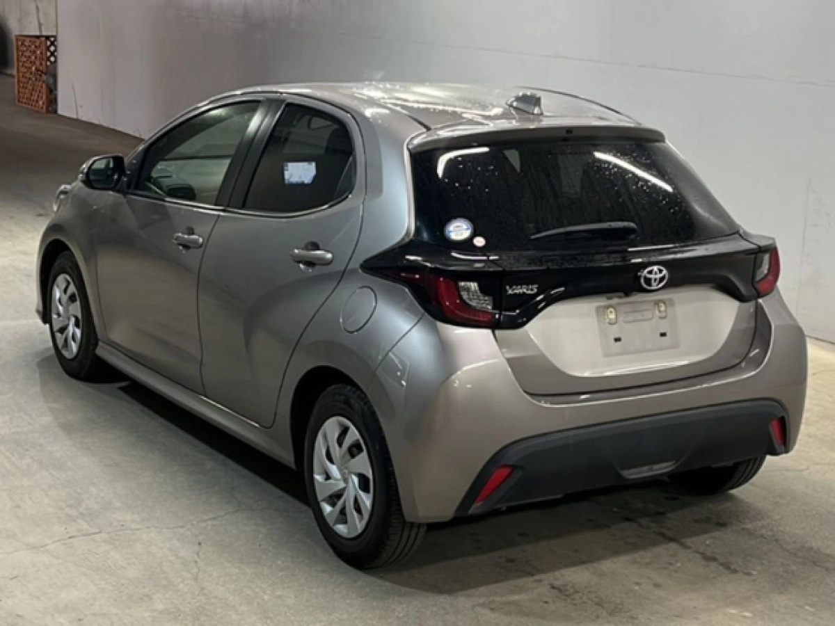 TOYOTA YARIS