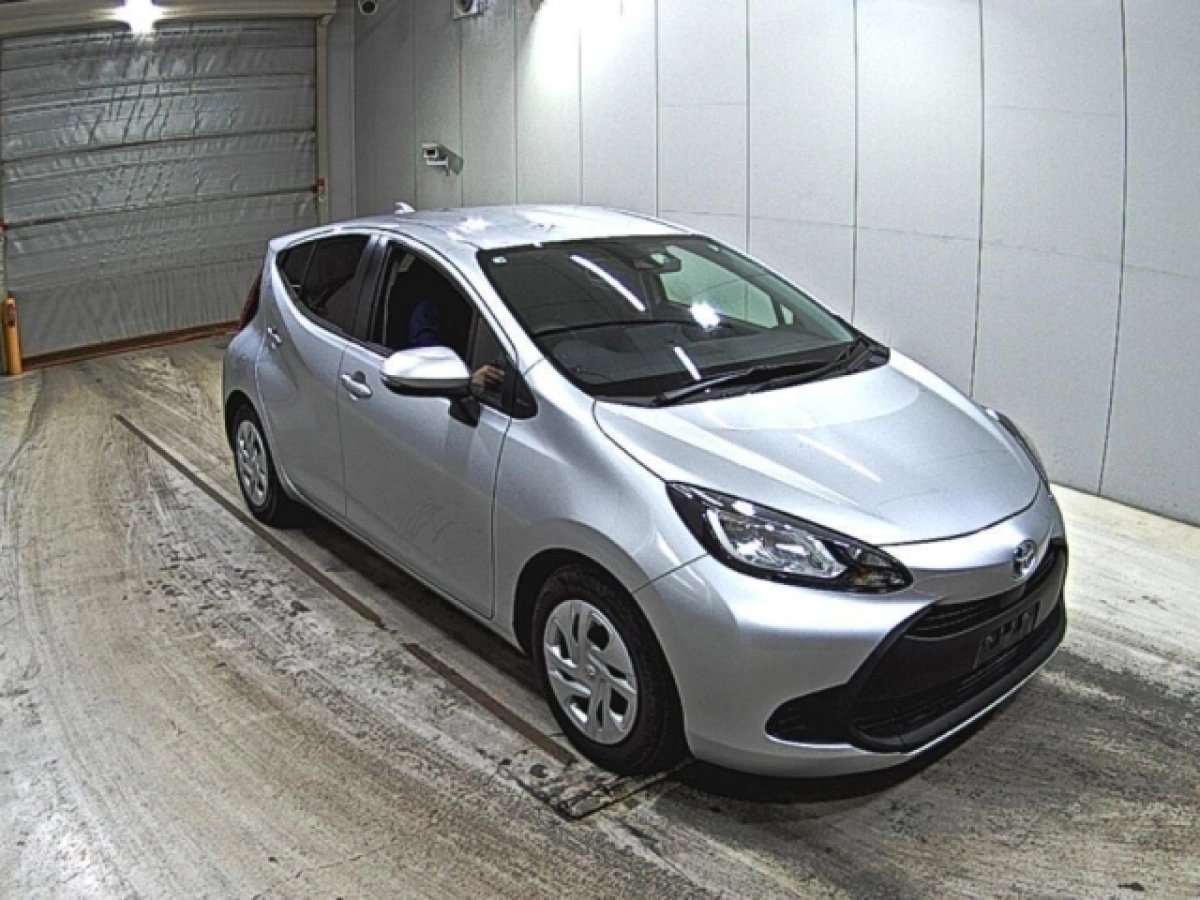 TOYOTA AQUA MXPK11 2022