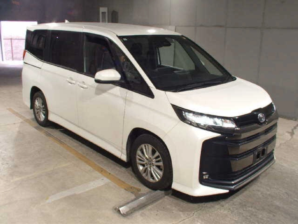 TOYOTA NOAH MZRA90W 2023