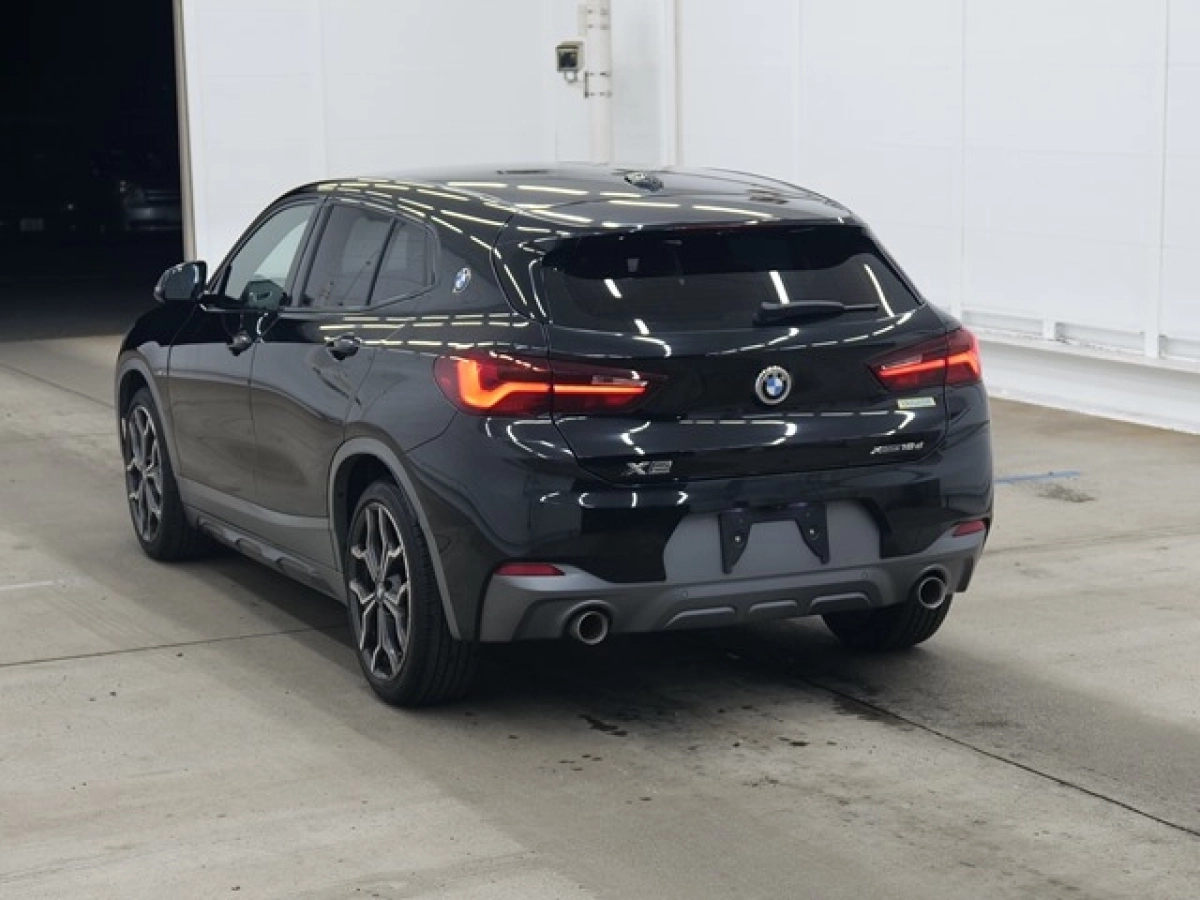 BMW X2