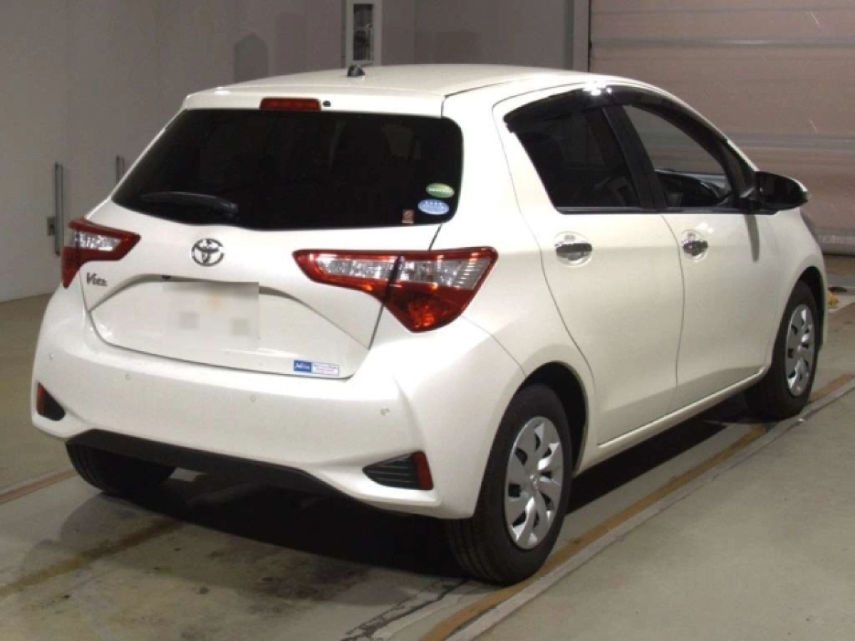TOYOTA VITZ