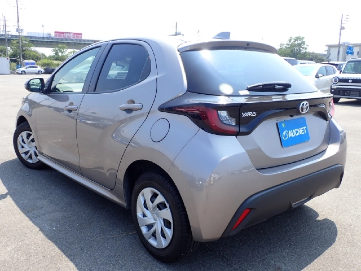 TOYOTA YARIS