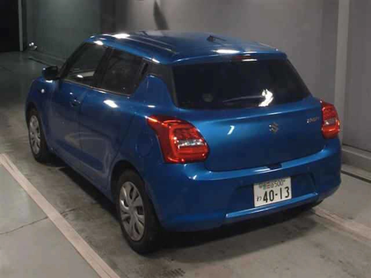 SUZUKI SWIFT