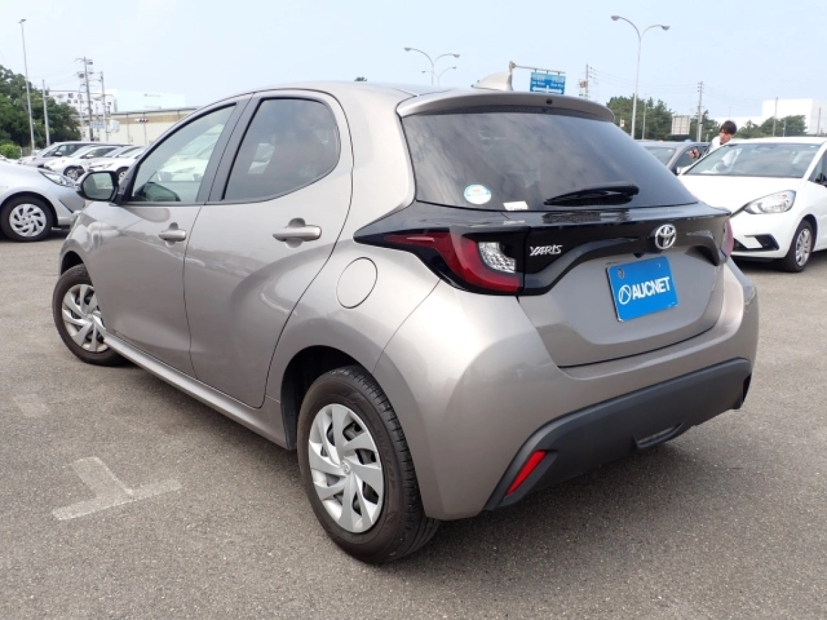 TOYOTA YARIS