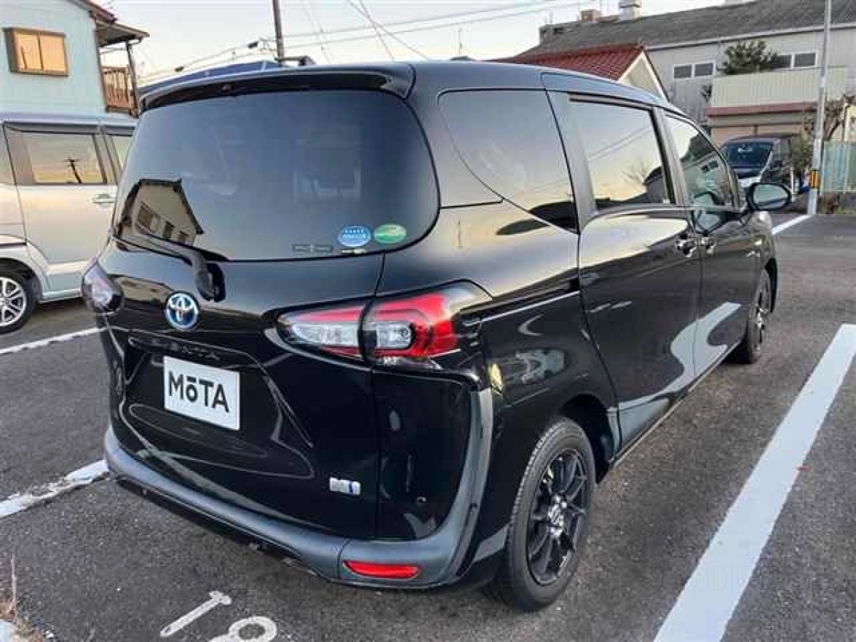 TOYOTA SIENTA