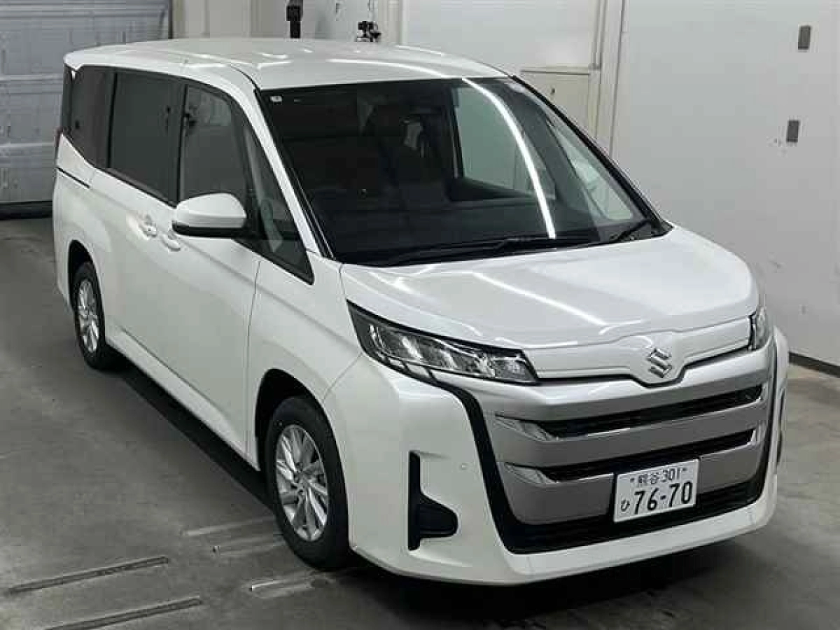 SUZUKI LANDY ZWR95C 2025