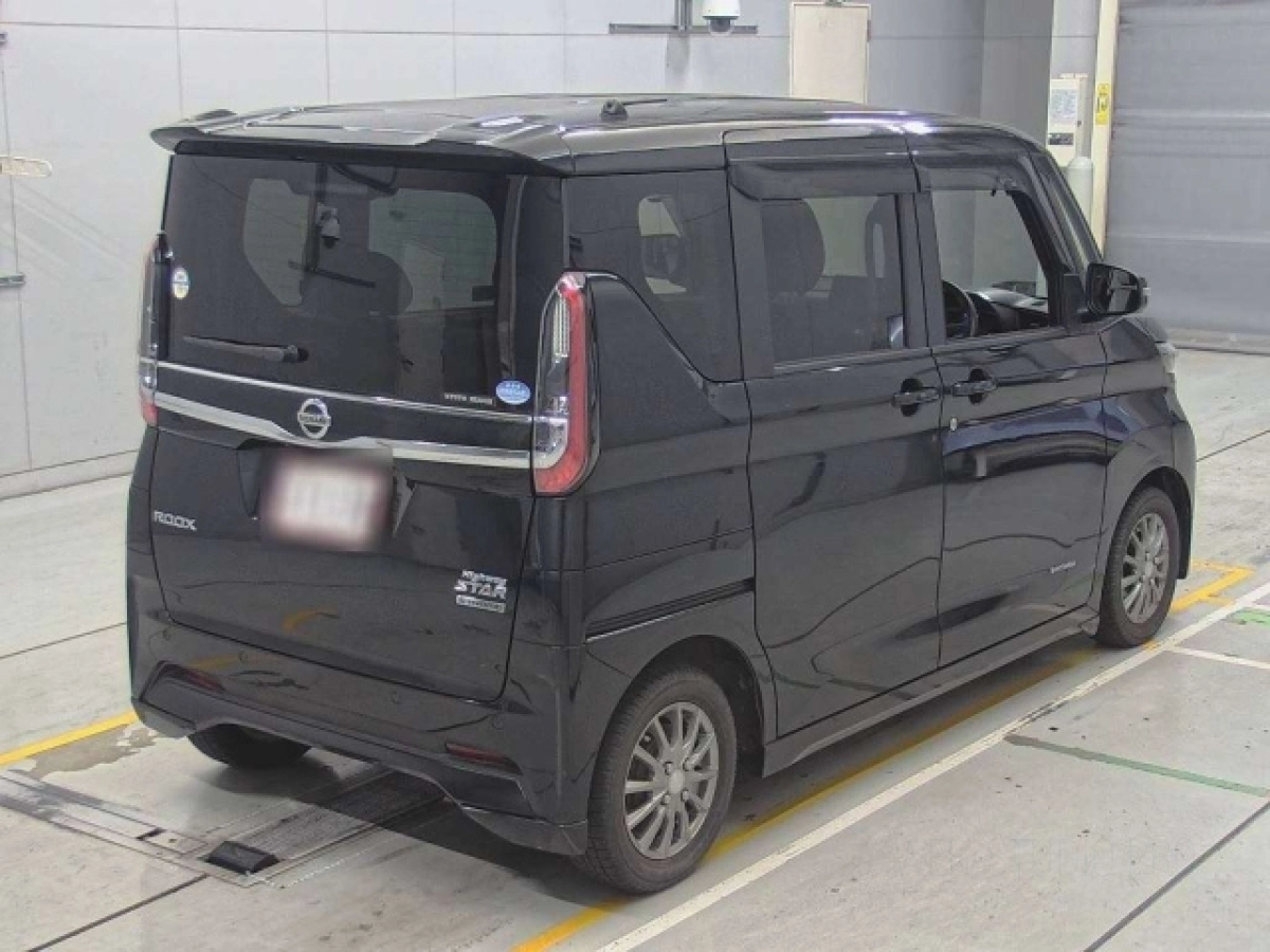 NISSAN ROOX