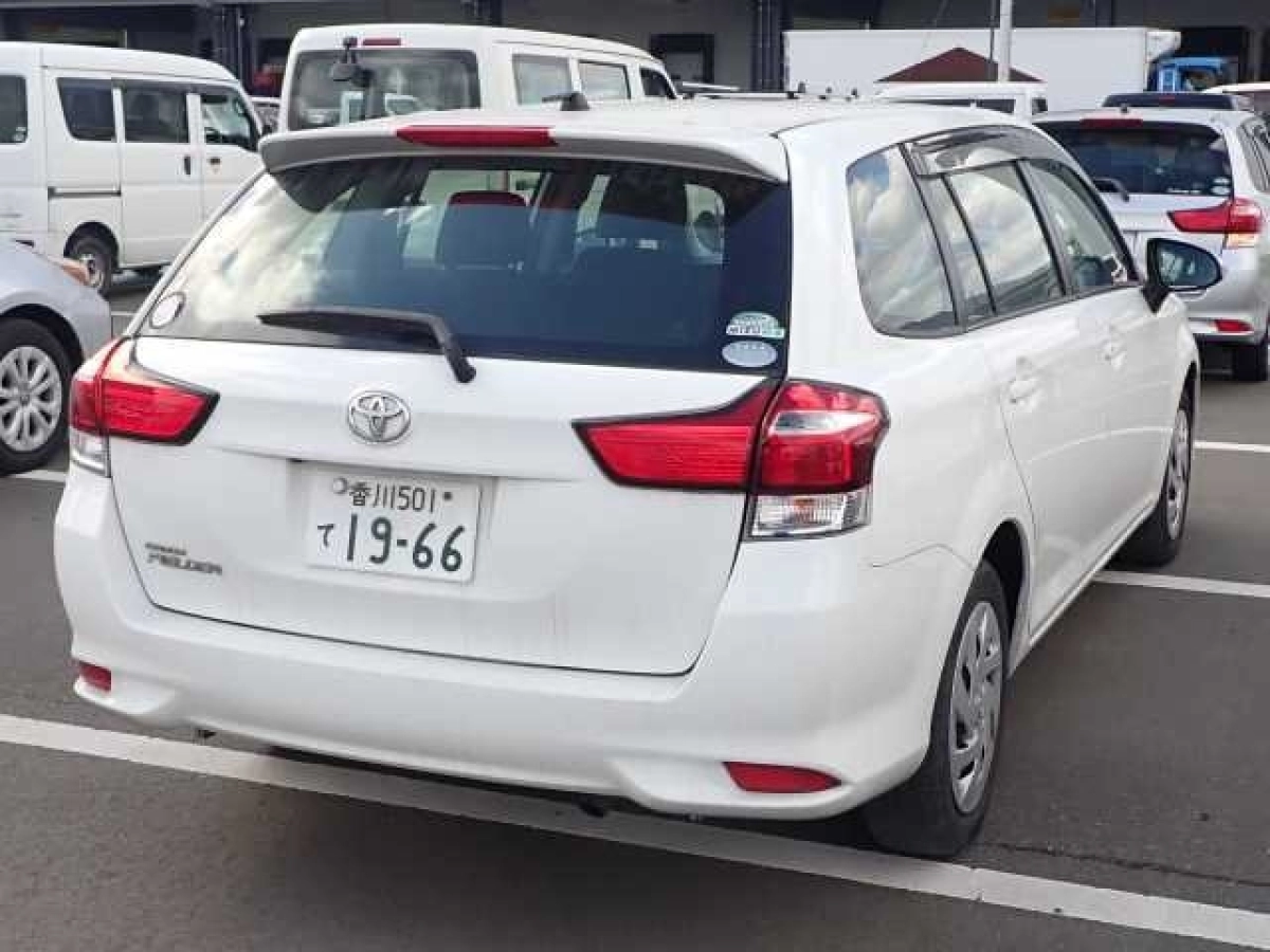 TOYOTA COROLLA FIELDER